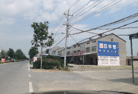 石城如何能保证墙体广告的醒目性？